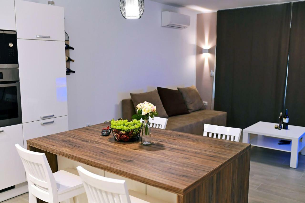 Apartment Luce Njivice Exteriér fotografie